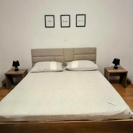 Cozy Apartman Tonka-city View